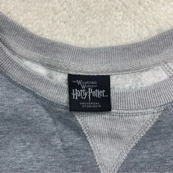 Harry Potter Hufflepuff House Sweatshirt and Socks Bundle - Picture 4 of 8